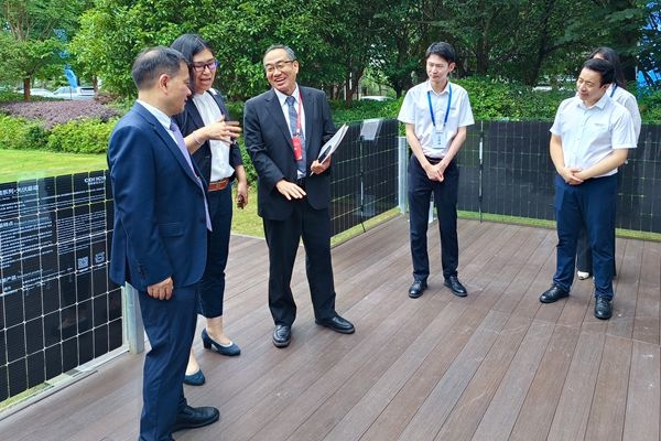 13.其他來(lái)賓參觀(guān)海螺屋1