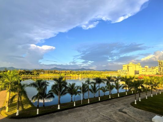 金色的盛裝，南加海螺，凌云峰_副本